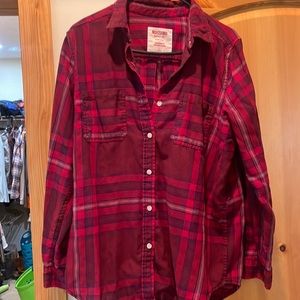 Boyfriend fit plaid shirt
